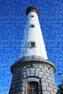 Photo-montage du phare de Ouistreham, composé d'une mosaïque de petites photos du phare.