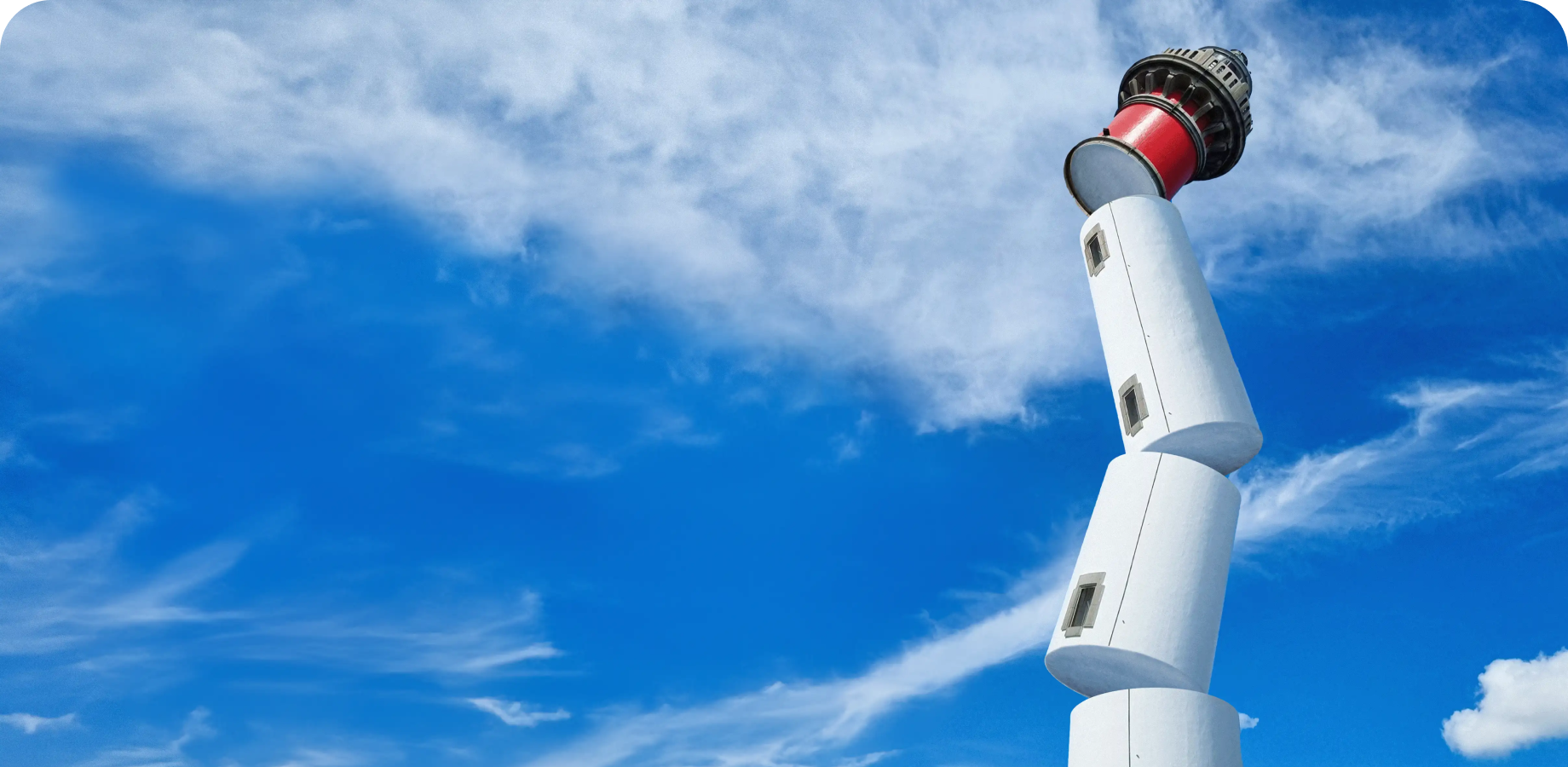 Montage photo du phare de Ouistreham décomposé en quatre morceaux